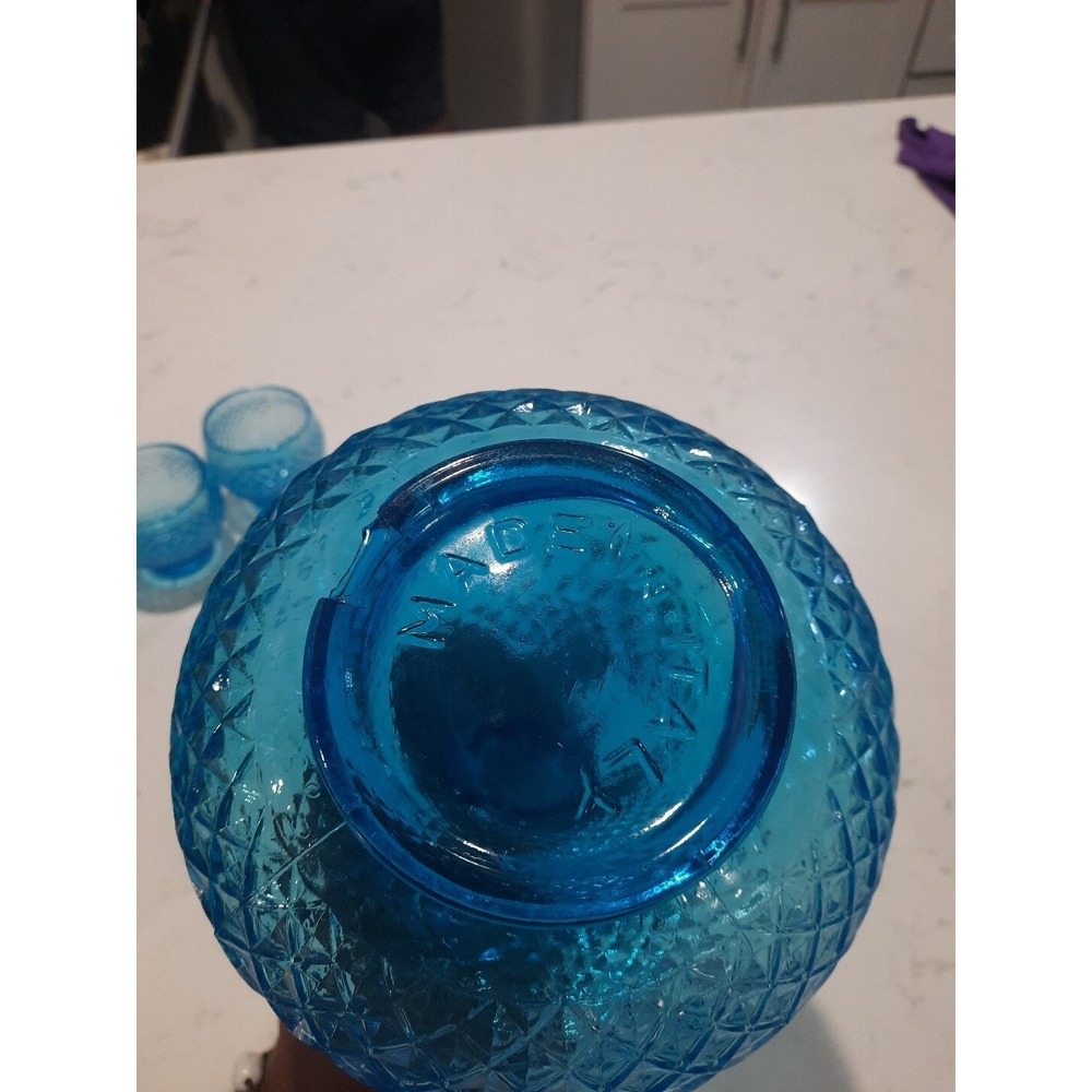 Vintage Empoli Blue Diamond Point Genie Bottle With Stopper And 3 Shot Glasses - Picture 7 of 9